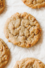 Load image into Gallery viewer, best gluten free chocolate chip cookies

